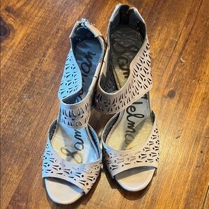 Sam Edelman Women's Beige Cutout Heels